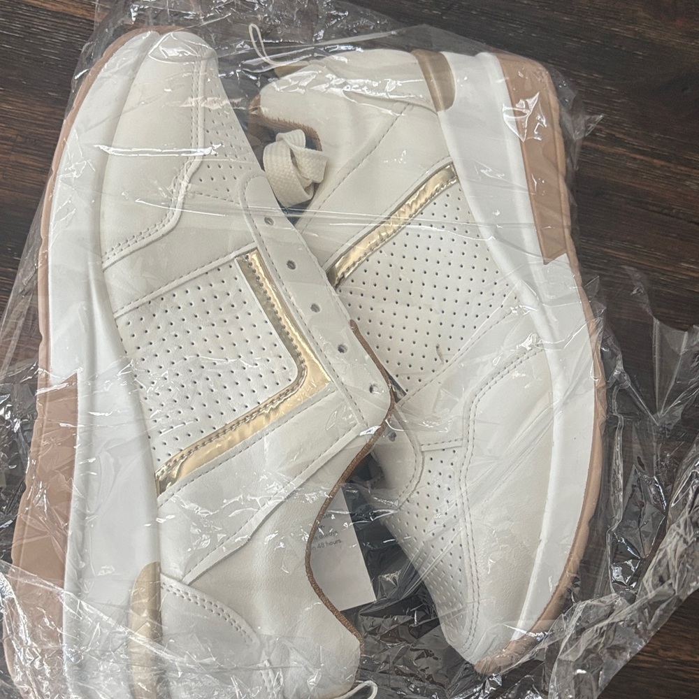 Women's White and Tan Sneakers